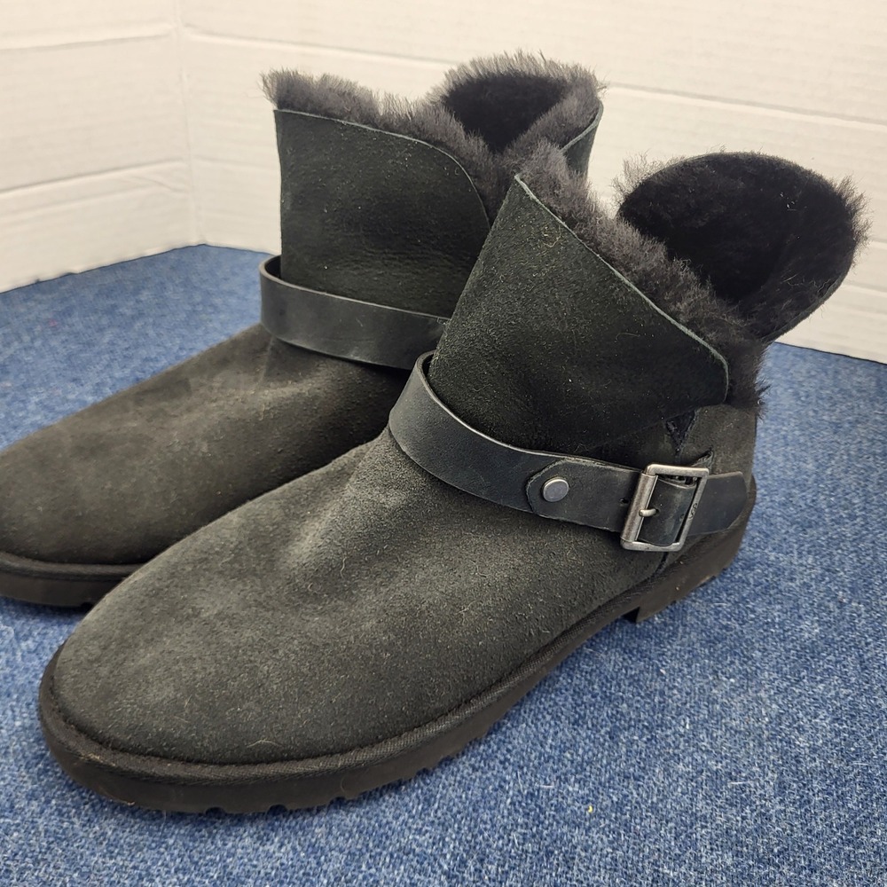 UGG Women's Romely Short Buckle Boots Side Strap Metal Buckle Womens 7